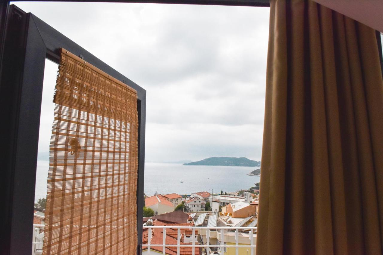 Smyrna Pansiyon Kas Bagian luar foto